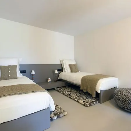 Apartment With Private Pool In Roquebrune-cap-martin Menton