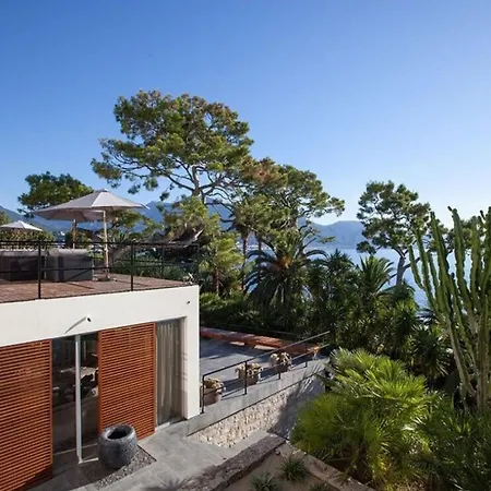 Apartment With Private Pool In Roquebrune-cap-martin
