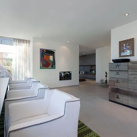 With Private Pool In Roquebrune-cap-martin Apartment *