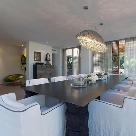 With Private Pool In Roquebrune-cap-martin *
